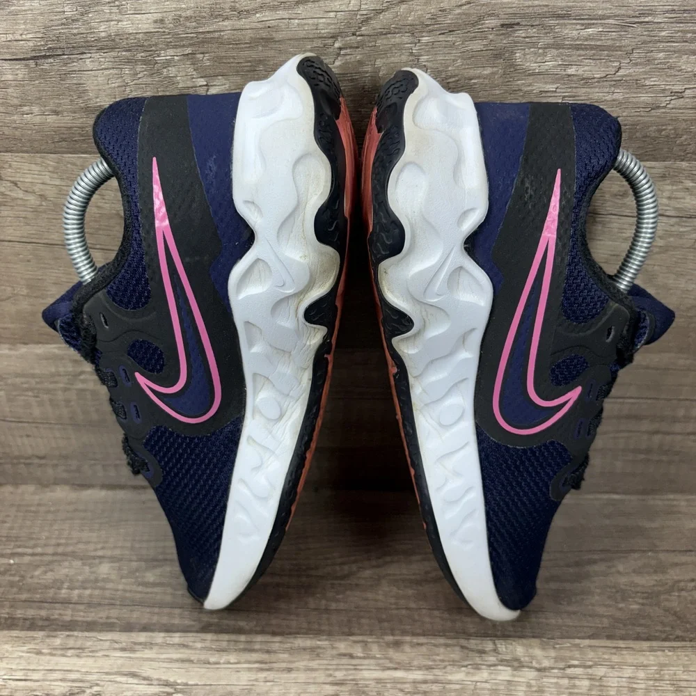 Nike renew ride